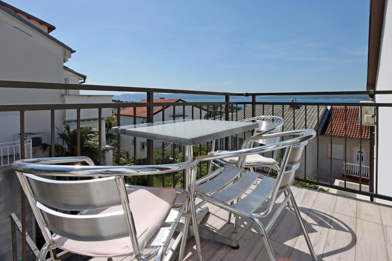 Apartments And Rooms With Parking Space Selce, Crikvenica - 2362 Exterior photo