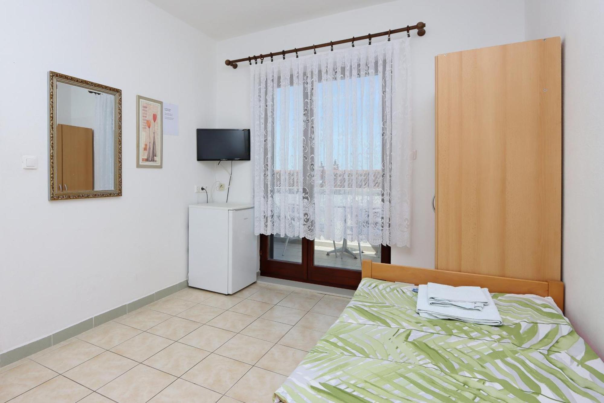 Apartments And Rooms With Parking Space Selce, Crikvenica - 2362 Room photo