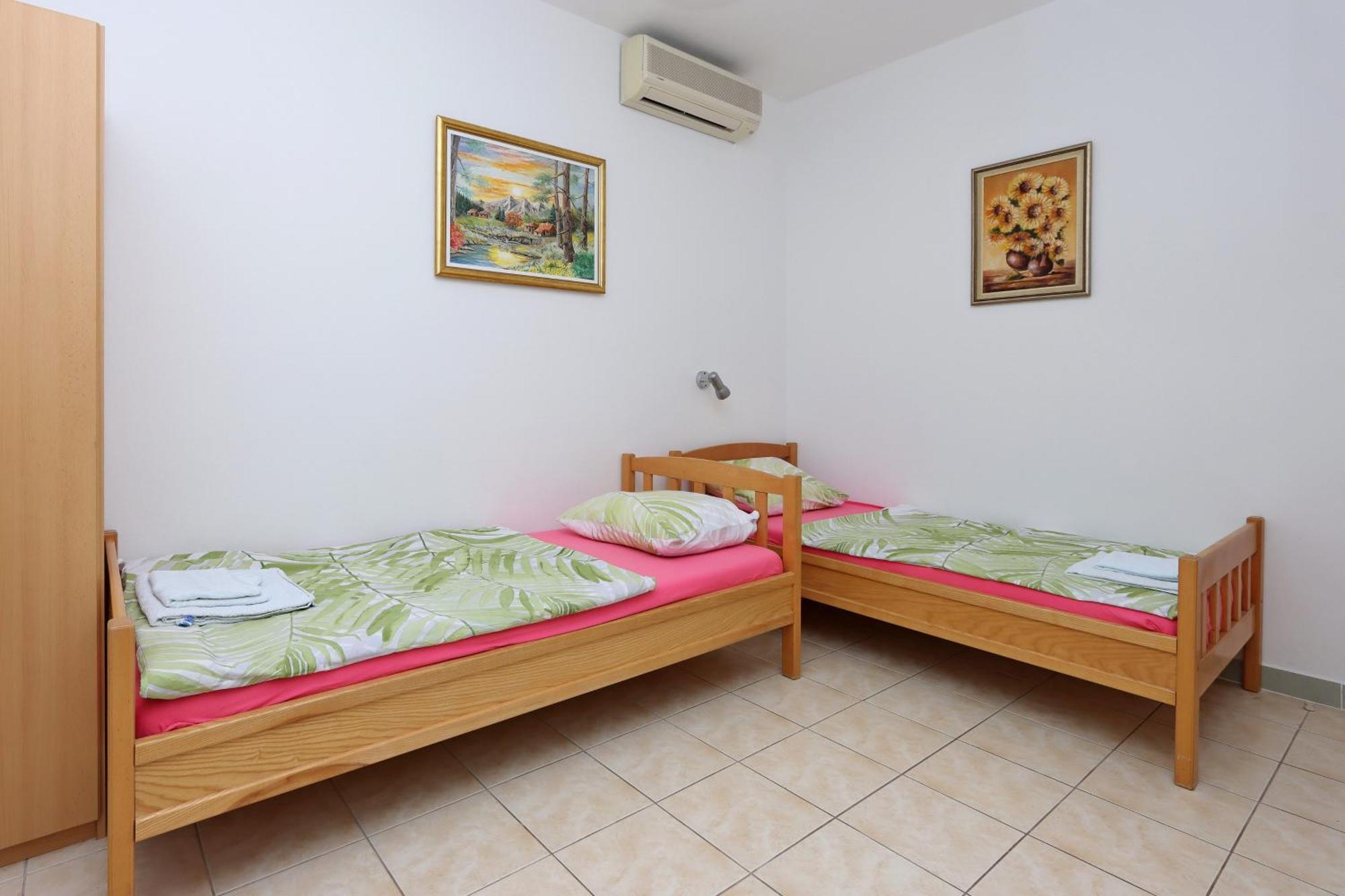 Apartments And Rooms With Parking Space Selce, Crikvenica - 2362 Room photo